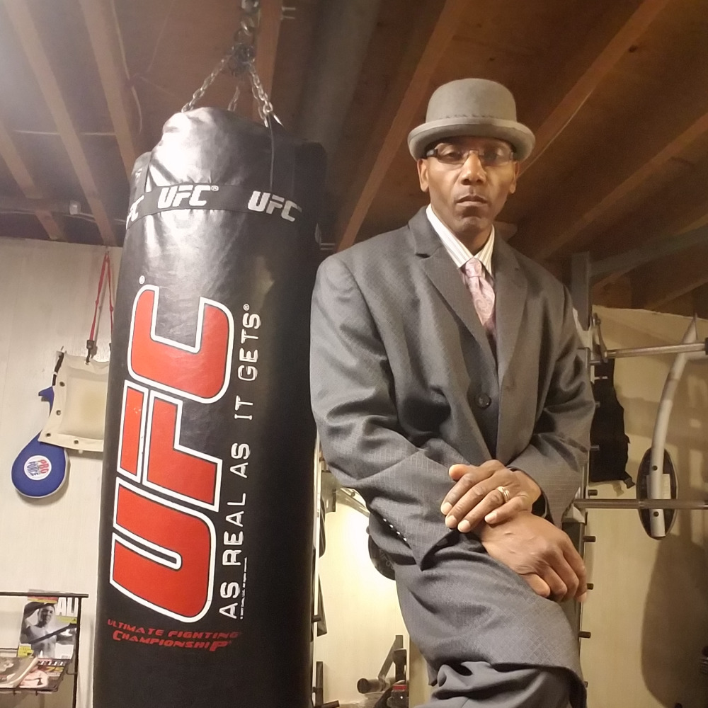 Meet your Posher, Eric